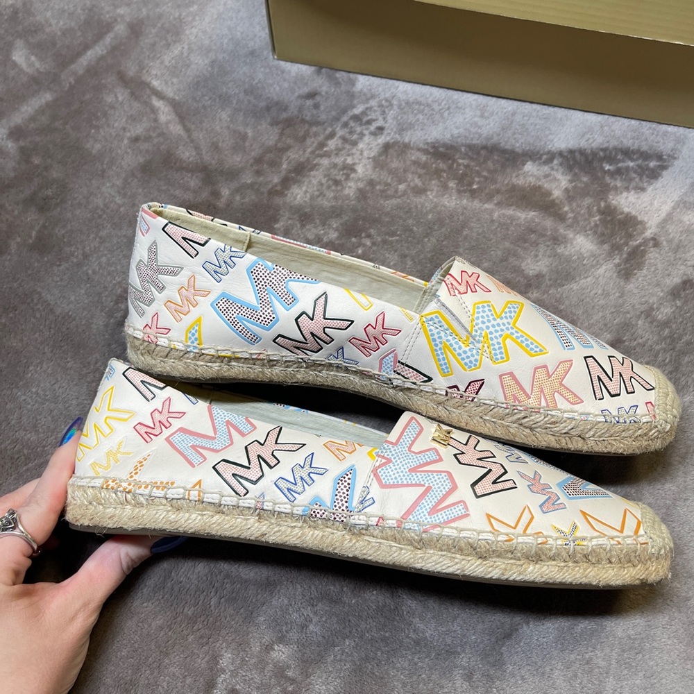Michael Michael Kors Kendrick Slip On Casual Shoe, Colorful and Beigh Combo - Picture 4 of 9